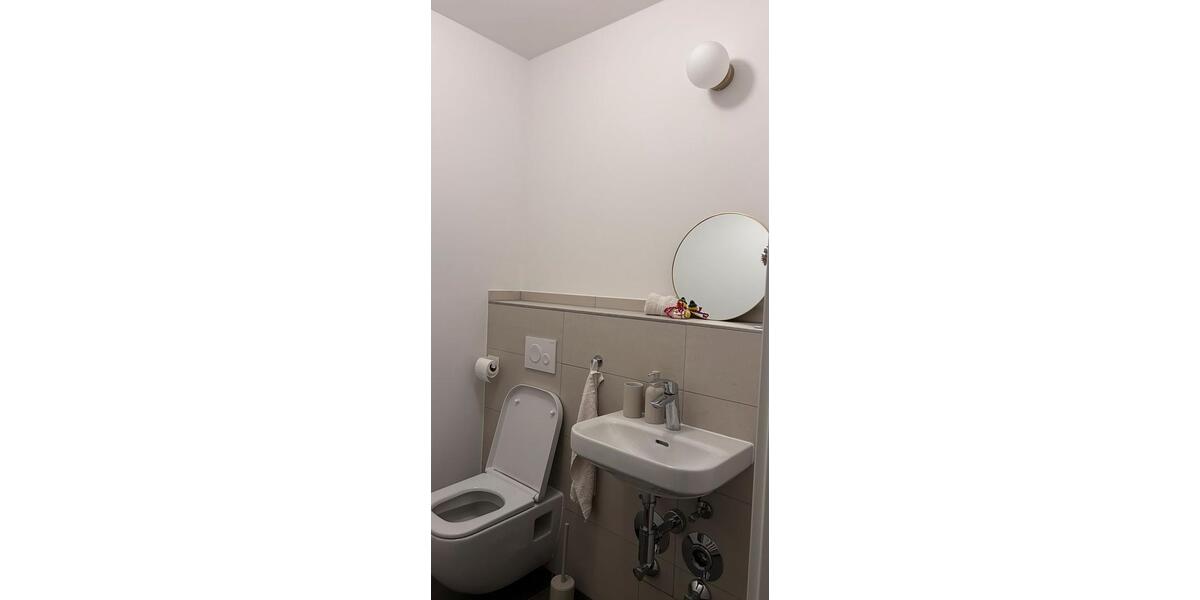 Erdgeschoßwohnung Frankfurt am Main Ostend - 2 Zimmer, 74 m&sup2;, 1.600&euro; | Angebot:24964279