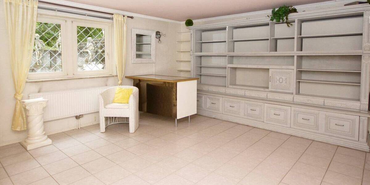 Gewerbe und Wohnen ideal verbunden 6 zimmer