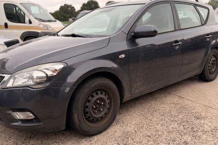 Kia ceed / Ceed 165.000 km 699 &euro; Rossdorf 64380