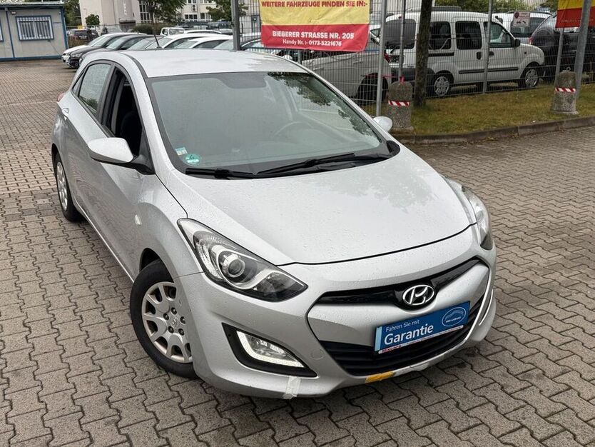 i30