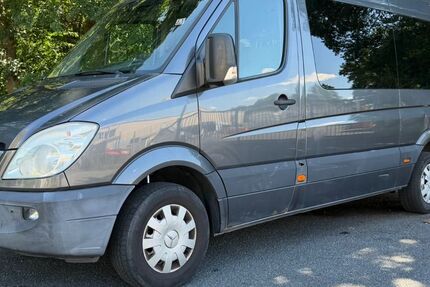 Mercedes-Benz Sprinter 240.000 km 7.900 &euro; Offenbach am Main 63069