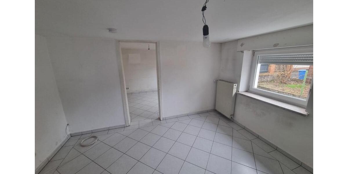 Einfamilienhaus Münster (Hessen) - 9 Zimmer, 130 m&sup2;, 350.000&euro; | Angebot:26802984
