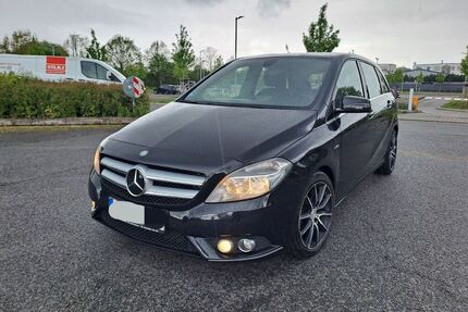 Mercedes B 180
