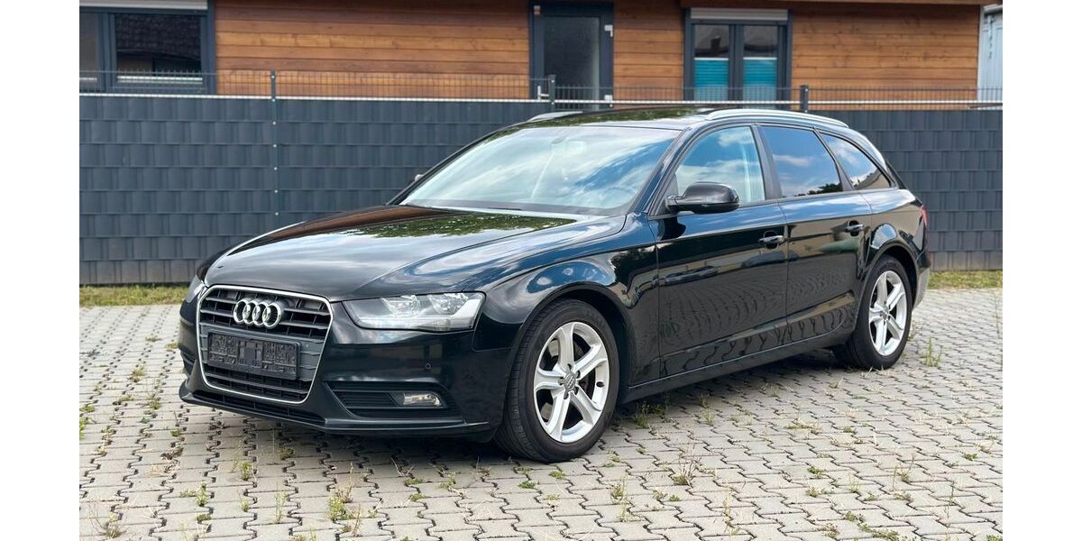 Audi A4 349.000 km 6.590 &euro; Rüsselsheim 65428