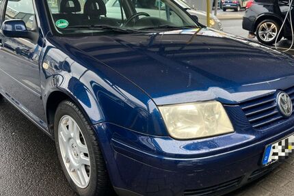 VW Bora 260.365 km 690 &euro; Frankfurt am Main 60316