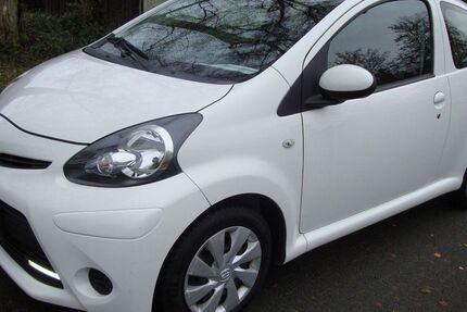 Toyota Aygo (X) 42.100 km 6.799 &euro; Lorsch 64653