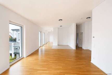 Wohnung Seeheim - 4 Zimmer, 170 m&sup2;, 2.350&euro; | Angebot:27295070