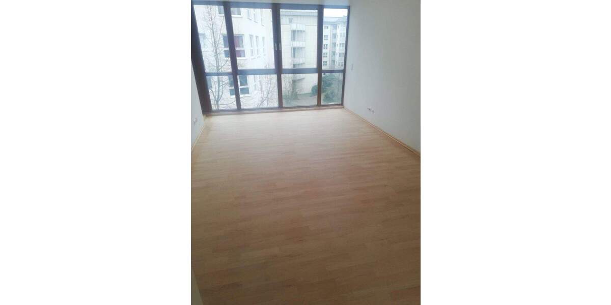 Lichtdurchflut., repräs. 4Zi-Whg mit Flair in S-Bahn u. Main-Nähe, 127 qm, BLk, ruhig, barrierefrei, 4 zimmer