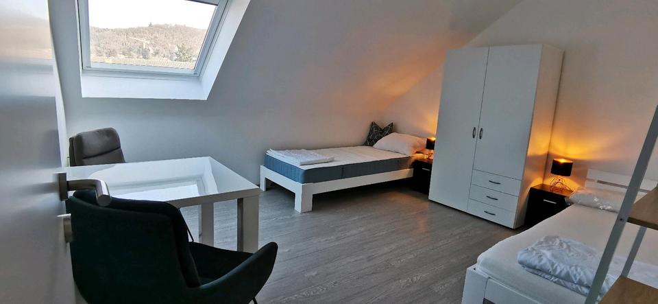 Dachgeschoßwohnung Alsbach-Hähnlein Hähnlein - 4 Zimmer, 92 m&sup2;, 1.500&euro; | Angebot:26323128