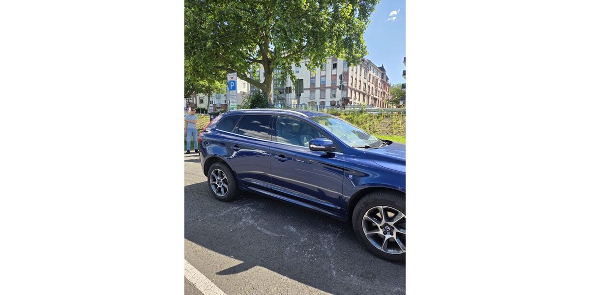Volvo XC60 205.000 km 14.000 &euro; Offenbach 63071