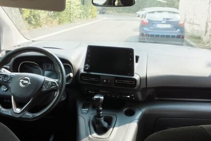 Opel Combo Life 63.214 km 17.400 &euro; frankfurt 65929