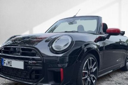 Mini John Cooper Works Cabrio 5.792 km 48.460 € Frankfurt 60314