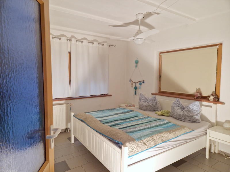 ObjNr:19749 - Äusserst gepflegtes 2-Fam. Haus mit Garten und PkW-Stellplätzen in ruhiger Lage in Einhausen 6 zimmer