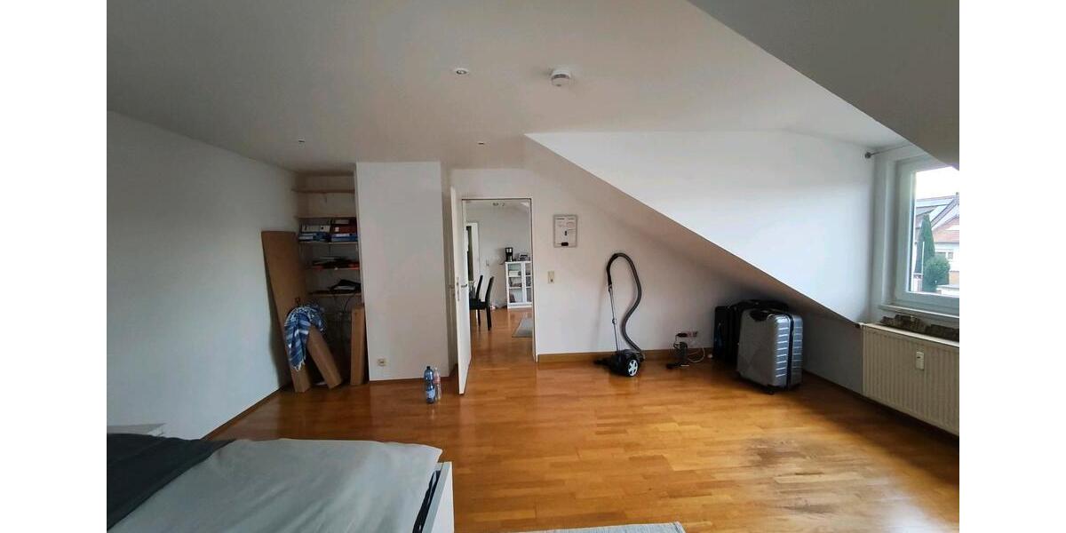 Charmante 2-Zimmerwohnung mit frisch renovierte m Gartenhaus 2 zimmer