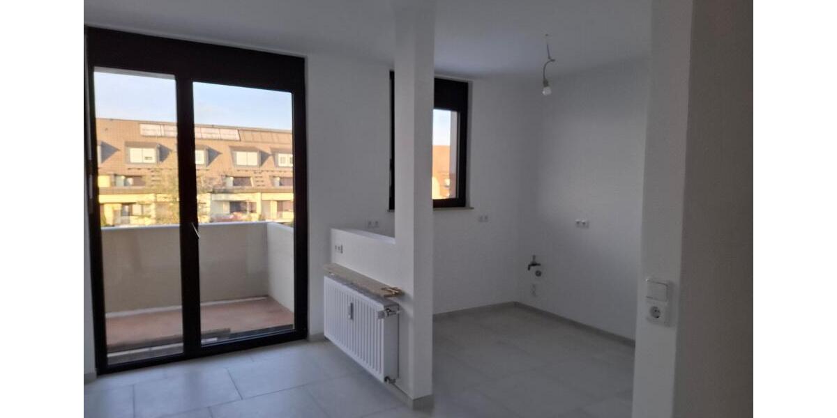 Erstbezug nach Sanierung: helle 2,5-Zimmer & Balkon in Griesheim 2.5 zimmer