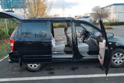 Kia Carnival 279.000 km 2.450 &euro; Frankfurt 60439