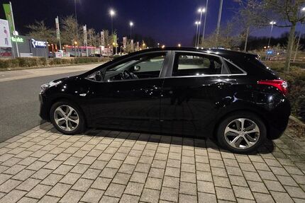 Hyundai i30 136.500 km 7.950 &euro; Frankfurt/Main 65933