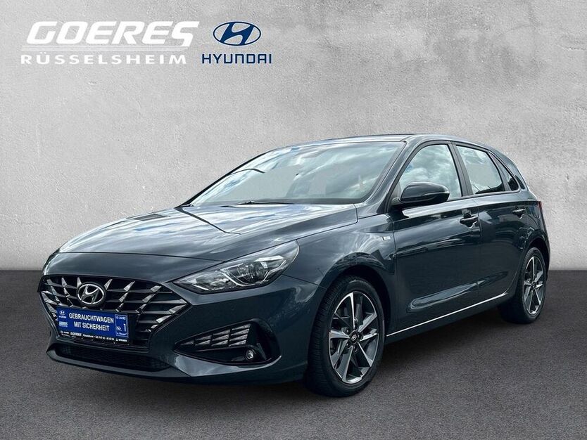 i30