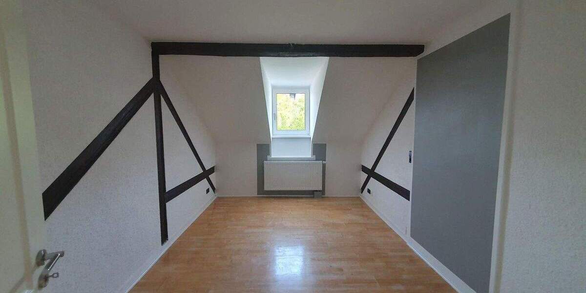 Etagenwohnung Darmstadt Waldkolonie - 4 Zimmer, 104 m&sup2;, 449.000&euro; | Angebot:25037246