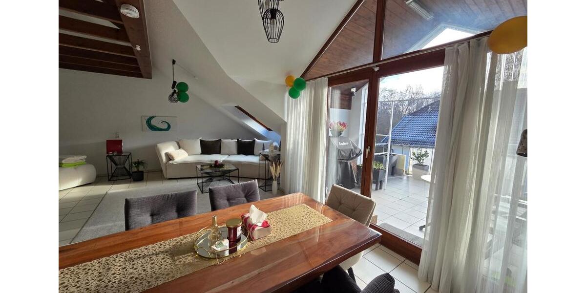 Provisionsfrei: 3-Zimmer - Wohnung mit Loggia & Waldblick 3 zimmer