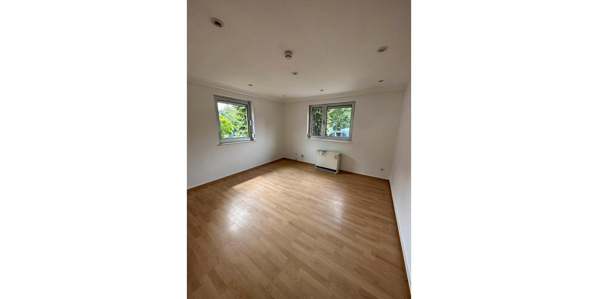 Etagenwohnung Darmstadt Eberstadt - 1 Zimmer, 25 m&sup2;, 500&euro; | Angebot:25864752