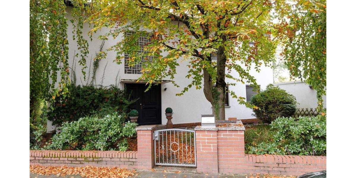 Einfamilienhaus Dreieich Götzenhain - 8 Zimmer, 211 m&sup2;, 1.098.000&euro; | Angebot:25524243