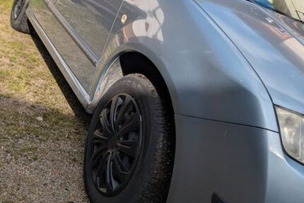 Skoda Fabia 180.700 km 2.300 &euro; Ober-Ramstadt 64372