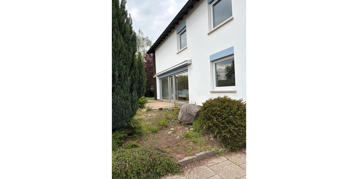 Einfamilienhaus Nackenheim - 8 Zimmer, 280 m&sup2;, 4.100&euro; | Angebot:26285958