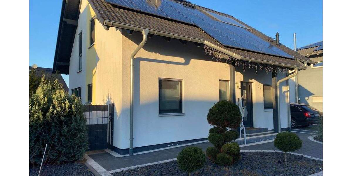 RESERVIERT - Modernes, freistehendes Einfamilienhaus in Lage von Bürstadt - ideal für Familien 5 zimmer