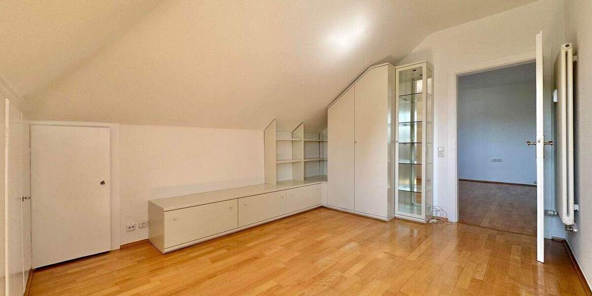 Mehrfamilienhaus, Wohnhaus Offenbach Offenbach am Main - 9 Zimmer, 307 m&sup2;, 1.370.000&euro; | Angebot:24546092