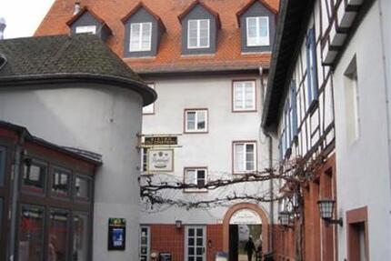 Hoch hinaus mit viel Platzspaß: ideale 2-Zi.-Wohnung mit Ausblick zimmer