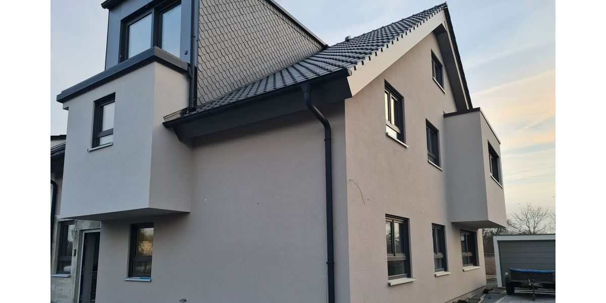 **Neubau Erstbezug, Traumhafte und moderne 4-ZIMMER EG.-Maisonette Whg. in Bischofsheim** - Maisonettenwohnung Bischofsheim | Angebot:26834792