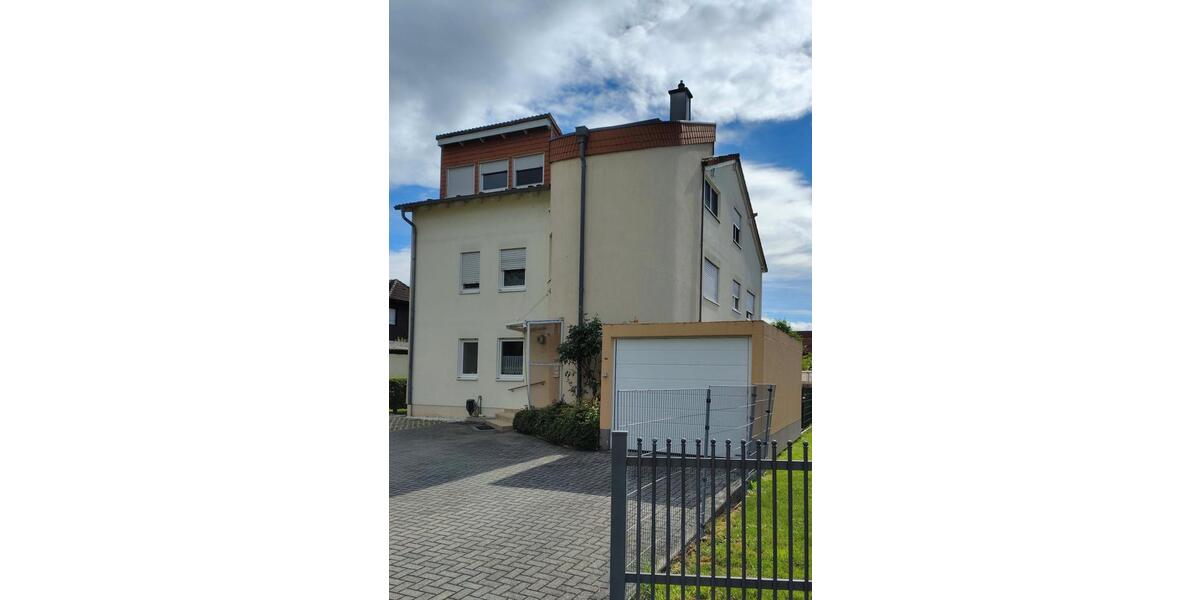 Dachgeschoßwohnung Alsbach-Hähnlein Hähnlein - 3 Zimmer, 80 m&sup2;, 300.000&euro; | Angebot:26898694