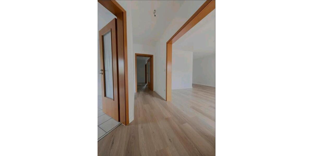 Etagenwohnung Bischofsheim - 4 Zimmer, 124 m&sup2;, 359.000&euro; | Angebot:26131471
