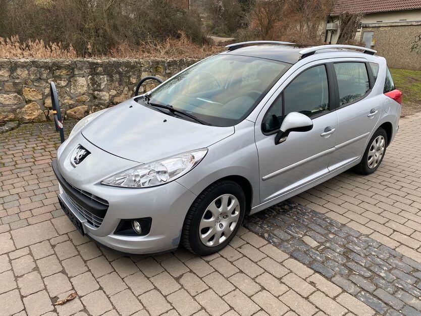 Peugeot 207 113.000 km 3.200 € Mainz 55116