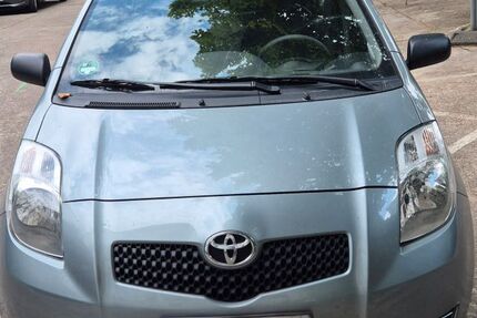 Toyota Yaris 33.000 km 5.500 &euro; Langen 63225