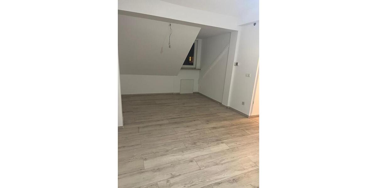 Dachgeschoßwohnung Offenbach am Main Bürgel - 2 Zimmer, 58 m&sup2;, 850&euro; | Angebot:26341025