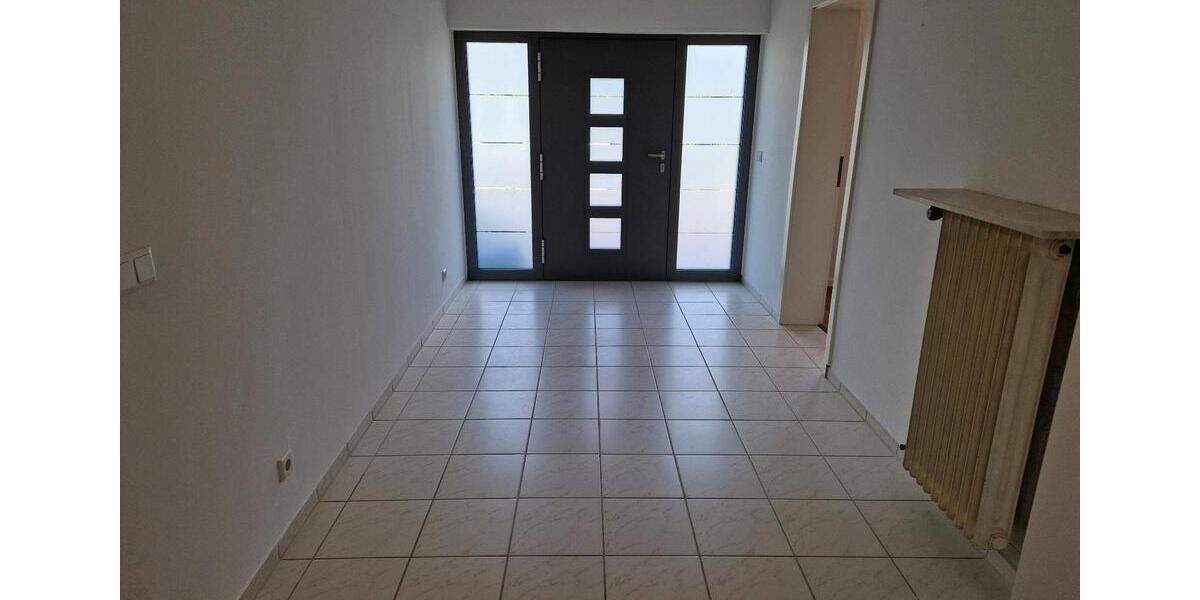 Erdgeschoßwohnung Fürth - 4 Zimmer, 107 m&sup2;, 1.400&euro; | Angebot:24841881