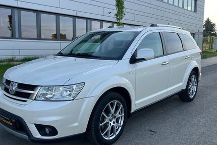 Fiat Freemont 148.000 km 8.900 € Frankfurt 60326