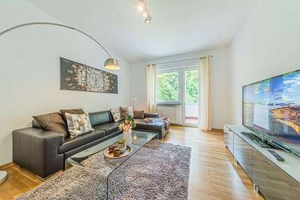 Wohnung zum Mieten in Frankfurt 2.390 € 83 m²