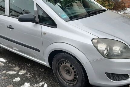 Opel Zafira 207.000 km 1.450 &euro; Frankfurt 65936