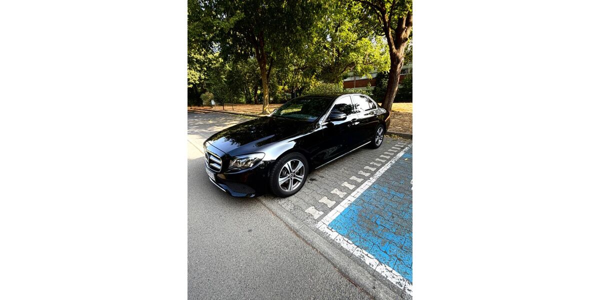 Mercedes-Benz E 220 137.000 km 26.500 &euro; Kriftel 65830