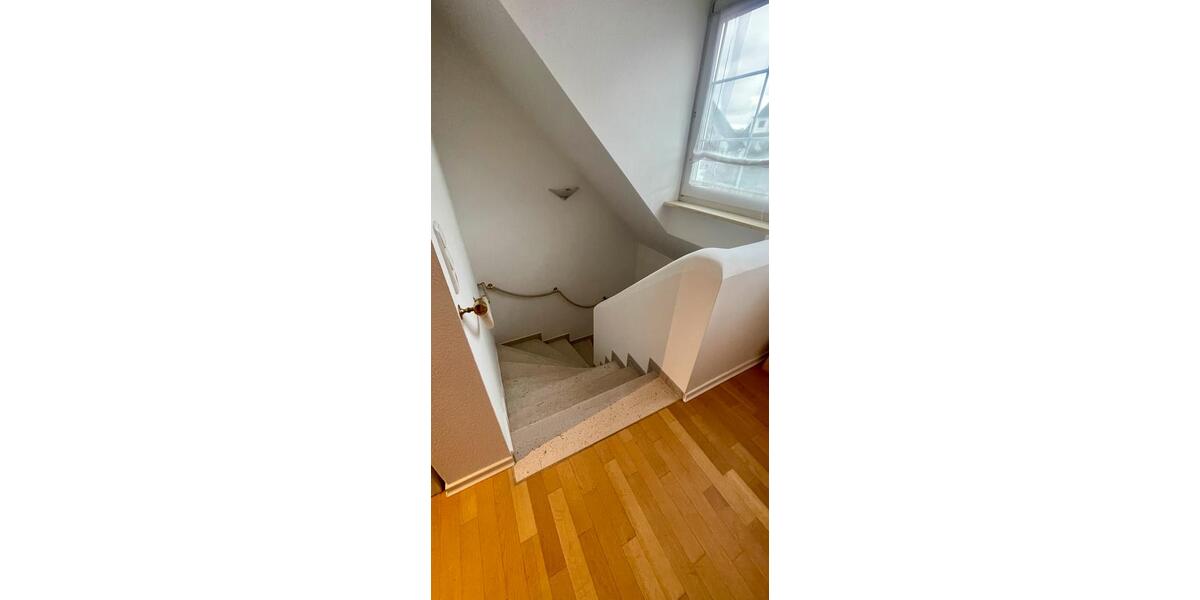 Dachgeschoßwohnung Langen (Hessen) - 3 Zimmer, 110 m&sup2;, 1.530&euro; | Angebot:25570232