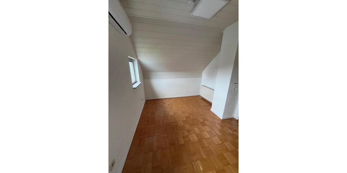 Einfamilienhaus Eich - 3 Zimmer, 68 m&sup2;, 865&euro; | Angebot:24812101