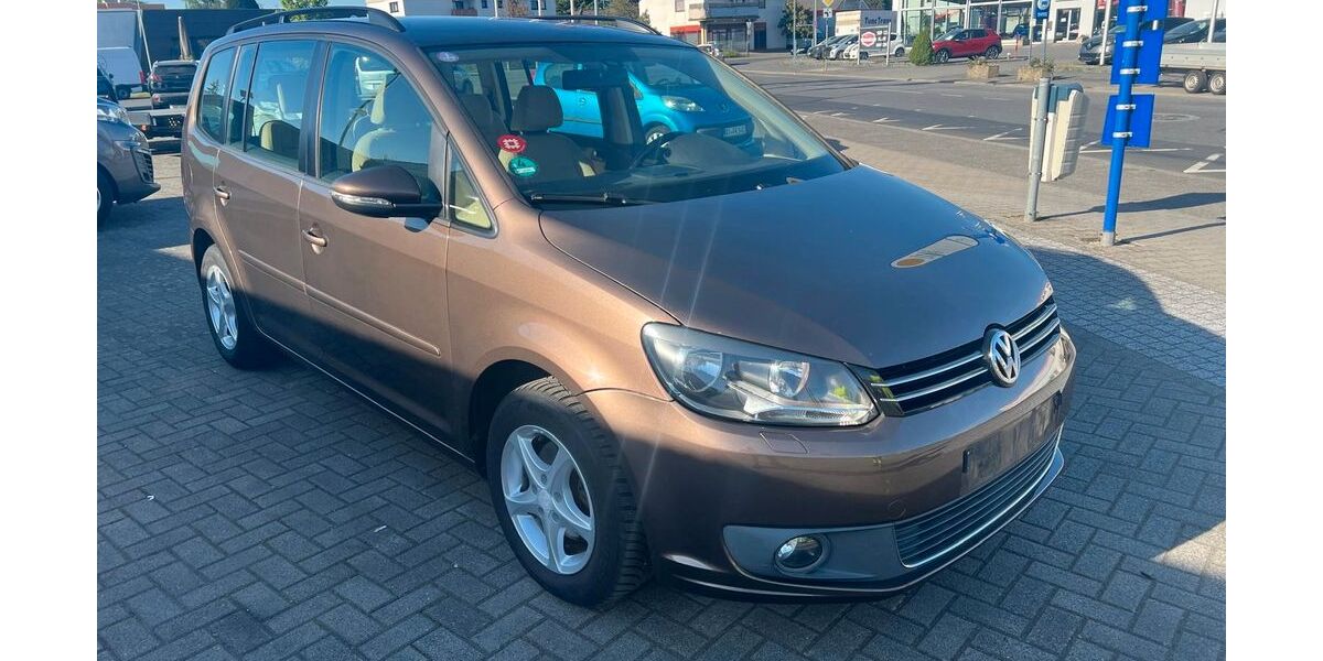 VW Touran 213.796 km 5.000 &euro; Rodgau Nieder-Roden 63110