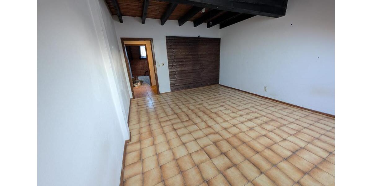 Etagenwohnung Lautertal (Odenwald) - 5 Zimmer, 153 m&sup2;, 1.300&euro; | Angebot:25239291