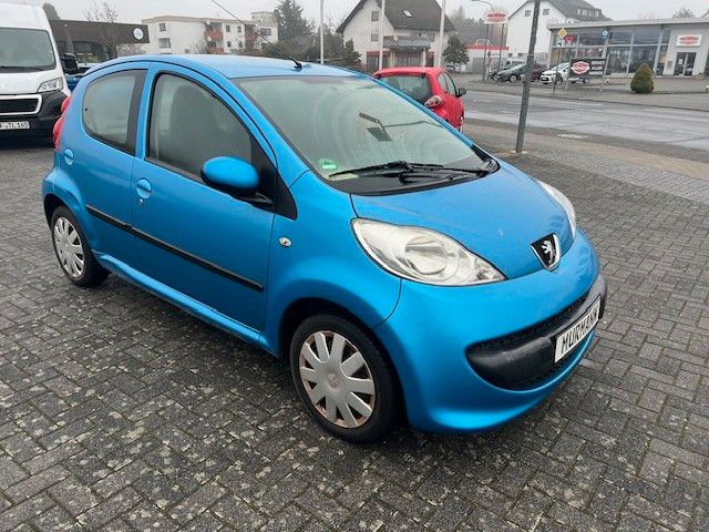 Peugeot 107 99.500 km 2.500 &euro; Rodgau Nieder-Roden 63110