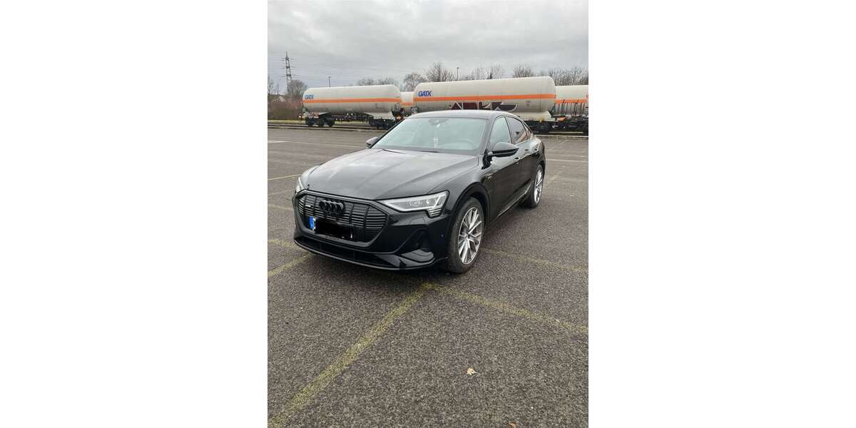 Audi e-tron 24.000 km 30.000 &euro; Raunheim 65479