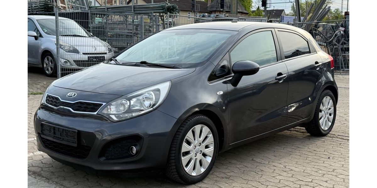 Kia Rio 179.000 km 6.750 &euro; Frankfurt am Main 65933