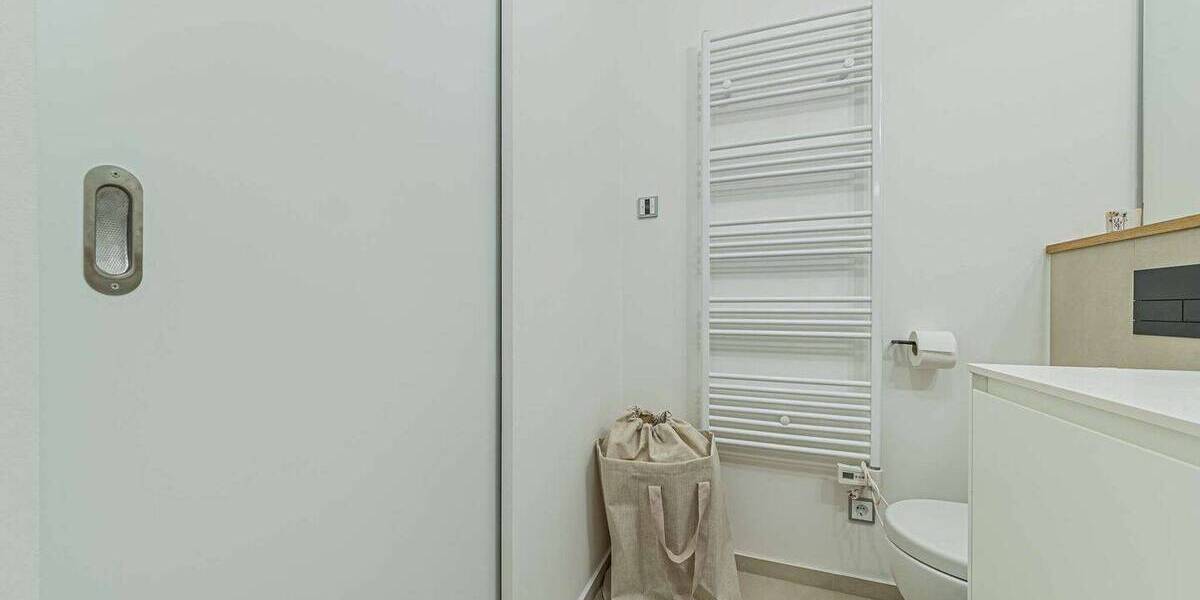Etagenwohnung Frankfurt am Main Innenstadt - 2 Zimmer, 63 m&sup2;, 2.600&euro; | Angebot:26388792